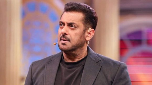నా బెడ్ రూమ్ లో దెయ్యాలున్నాయి…షాకింగ్ విషయాన్ని బయటపెట్టిన హీరో!