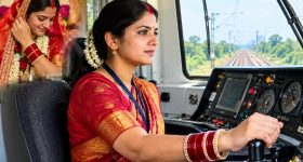 తెలుగు వాళ్లకు అవకాశాలు కరువయ్యాయా.. నిజాలు బయట పెట్టిన బిగ్ బాస్ దక్షి !