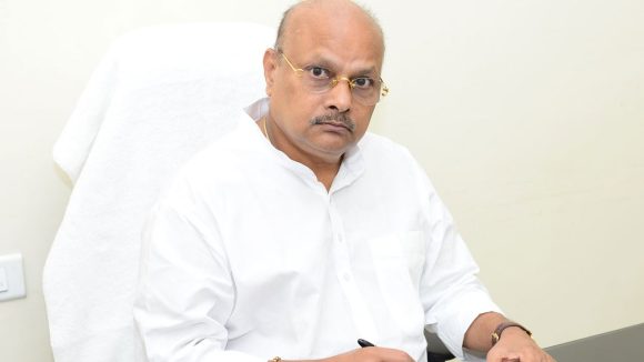 ప్రైవేటు ఆసుపత్రిలో యనమలకు  చికిత్స.. ఏమైంది? పార్టీ నేతలకు సీఎం చంద్రబాబు ఆదేశం