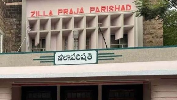 ఏపీలో జిల్లా పరిషత్ ఛైర్మన్లకు రిజర్వేషన్లు.. కీలక నేతలు జిల్లాలైతే..