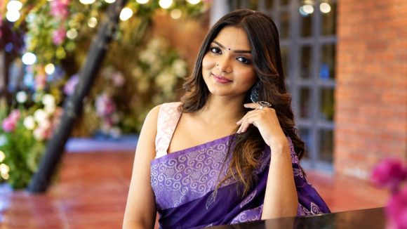 సినీ ఇండస్ట్రీలో విషాదం.. 24 ఏళ్లకే నటి మృతి..!