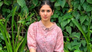 అతని చేతిలో దారుణంగా మోసపోయిన బిగ్ బాస్ గాయత్రి!